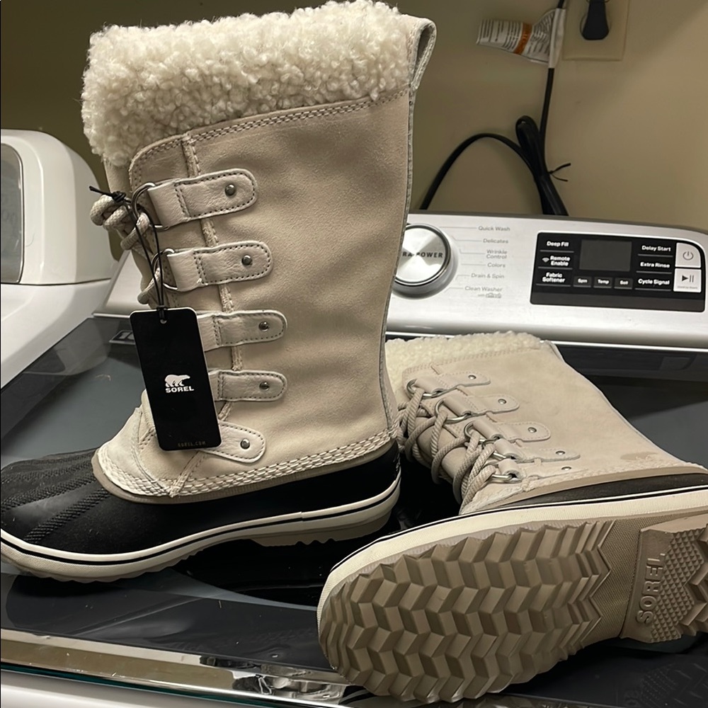 Sorel Cream and Black Winter Rain Boots with Rugged Tread